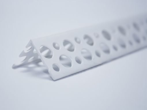 Nurgakaitseliist plast, terav 23mm 2500mm pilt