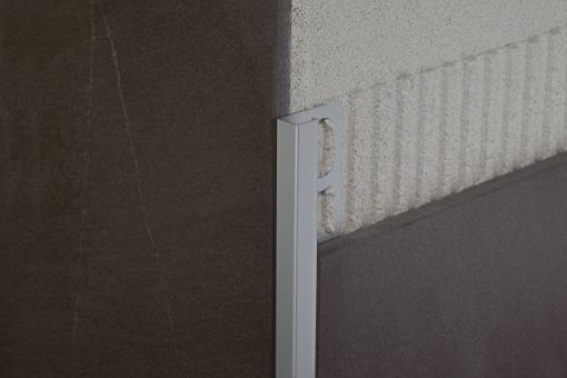 Plaadiliist Q Profilpas 10mmx270cm anodeeritud hõbedane pilt