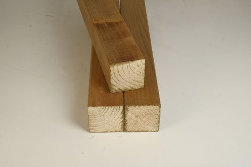 Pruss im. höövel 45x45x4200 pruun pilt