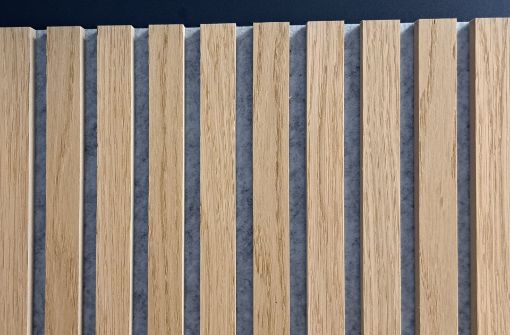 Ribipaneel akustiline hall vilt nat. tamme spoon 600x2970mm pilt